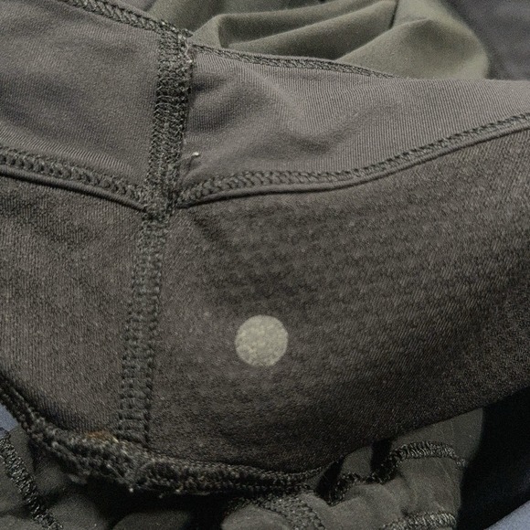 Lululemon Elevate Black Tank Top Womens Sz 8 Cinch Waist Yoga Running Workout - Picture 3 of 7